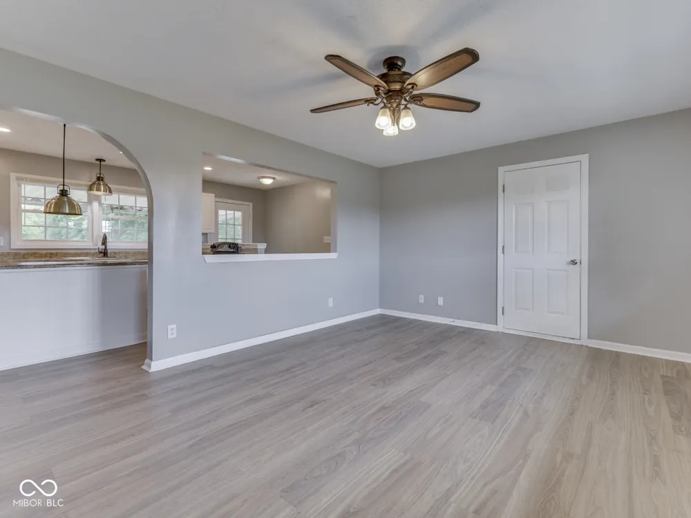 4051 400 ROAD W Bargersville, IN 46106
