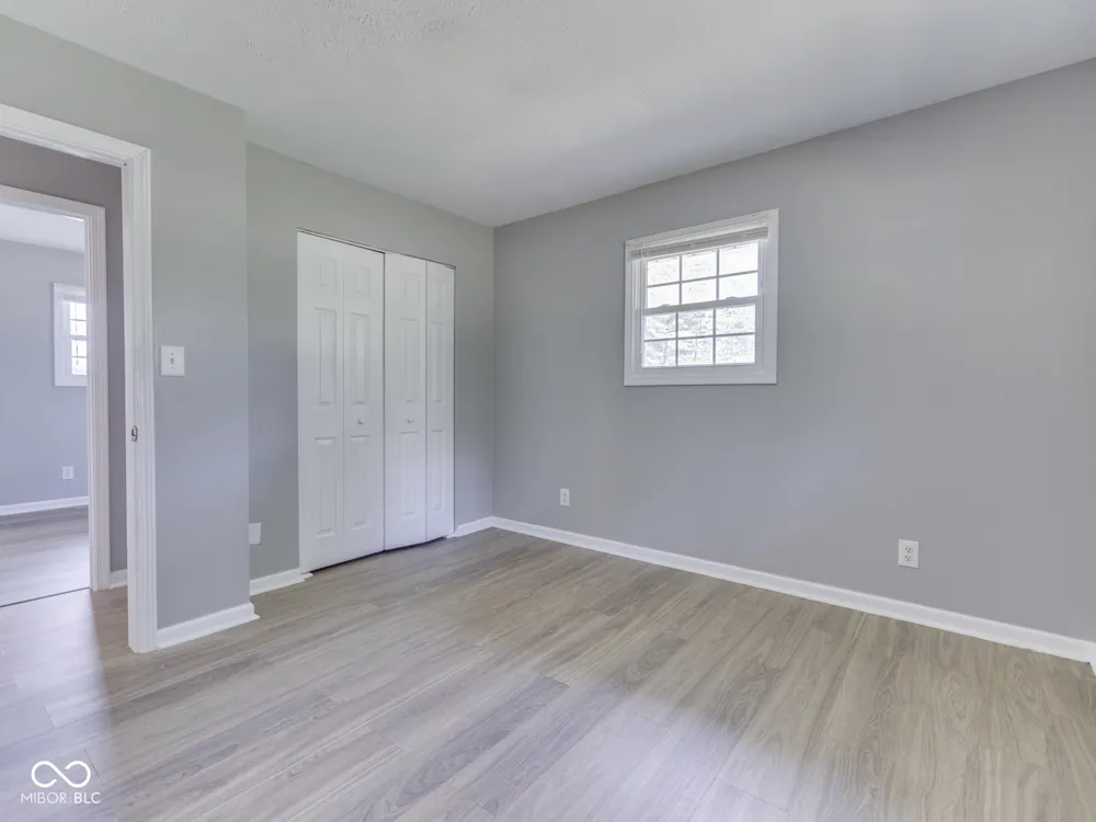 4051 400 ROAD W Bargersville, IN 46106