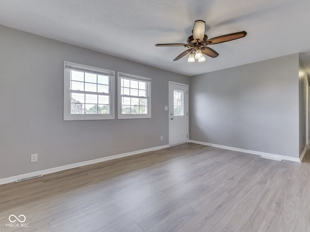 4051 400 ROAD W Bargersville, IN 46106