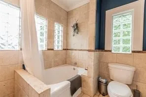 2415 Durwood Street #B Austin, TX 78704