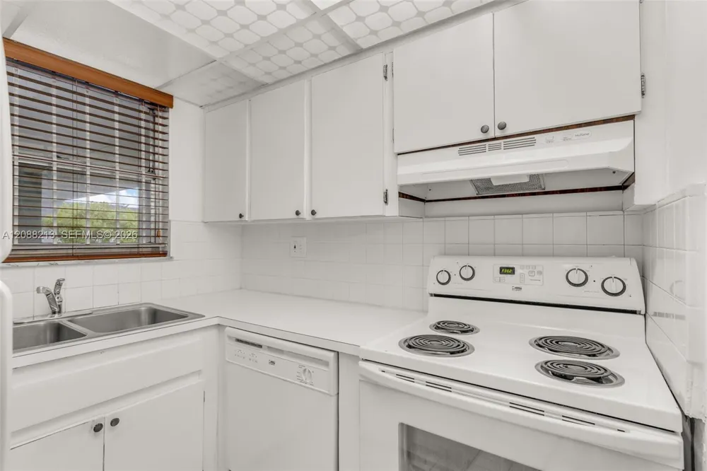 210 Fontainebleau Blvd #410 Miami, FL 33172
