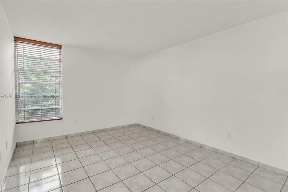 210 Fontainebleau Blvd #410 Miami, FL 33172
