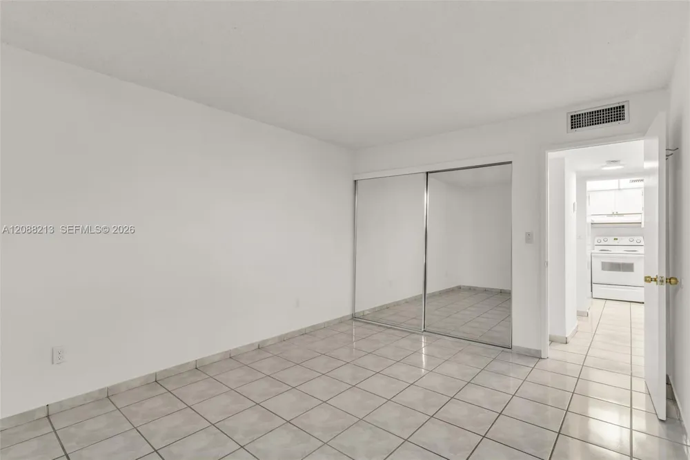 210 Fontainebleau Blvd #410 Miami, FL 33172