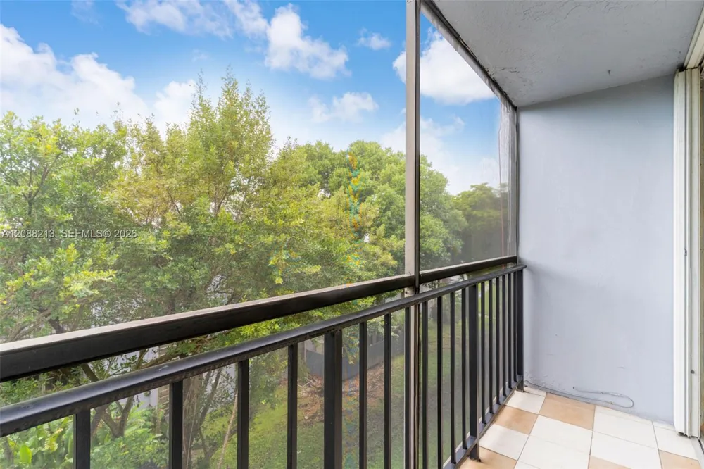 210 Fontainebleau Blvd #410 Miami, FL 33172