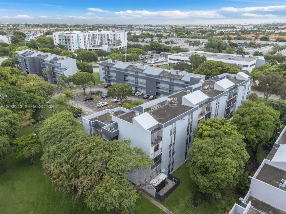 210 Fontainebleau Blvd #410 Miami, FL 33172