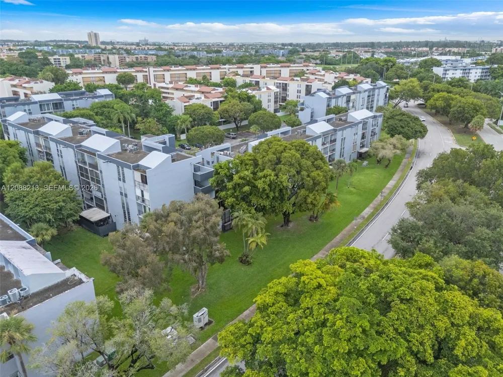 210 Fontainebleau Blvd #410 Miami, FL 33172
