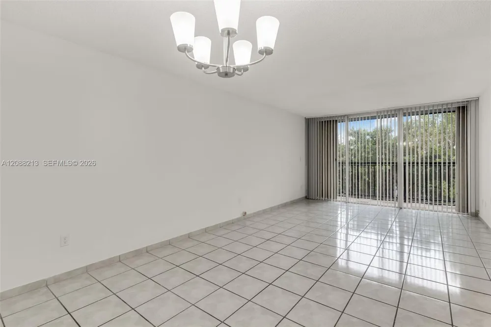 210 Fontainebleau Blvd #410 Miami, FL 33172