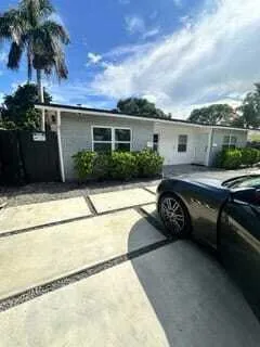 1010 SW 30th Street Fort Lauderdale, FL 33315