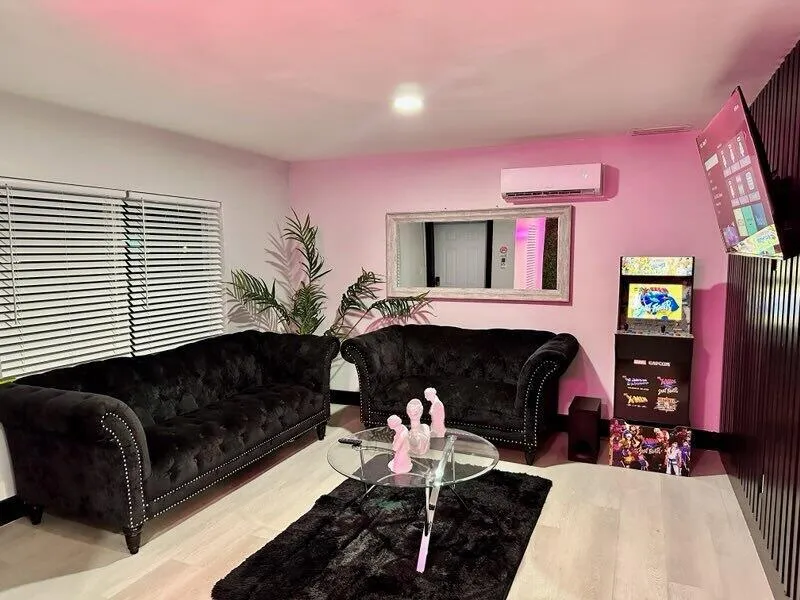 1010 SW 30th Street Fort Lauderdale, FL 33315