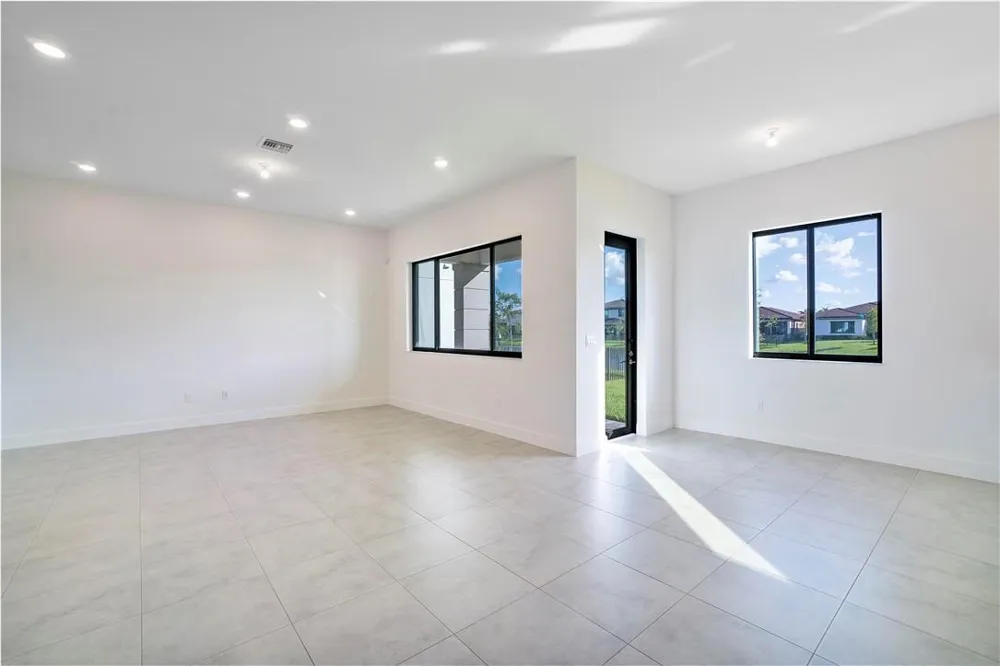 10870 OCEANO WAY Parkland, FL 33076