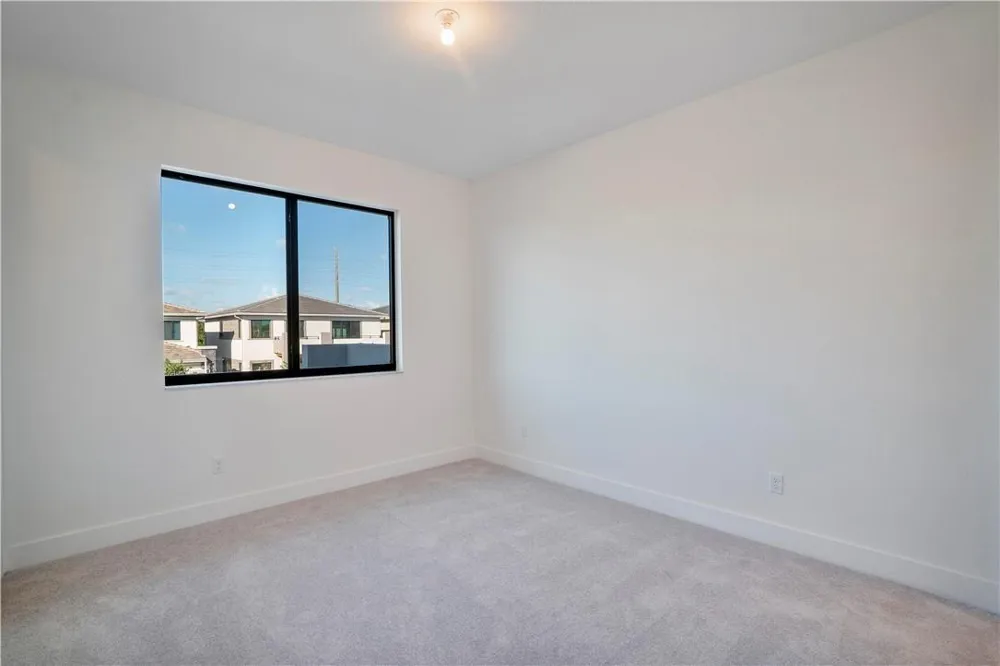 10870 OCEANO WAY Parkland, FL 33076