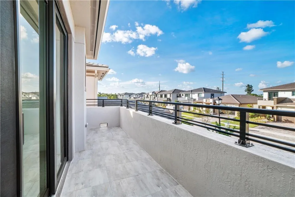 10870 OCEANO WAY Parkland, FL 33076