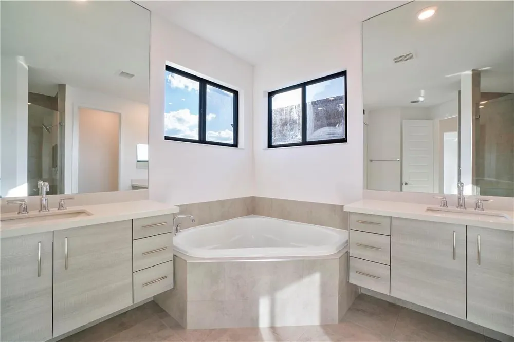 10870 OCEANO WAY Parkland, FL 33076