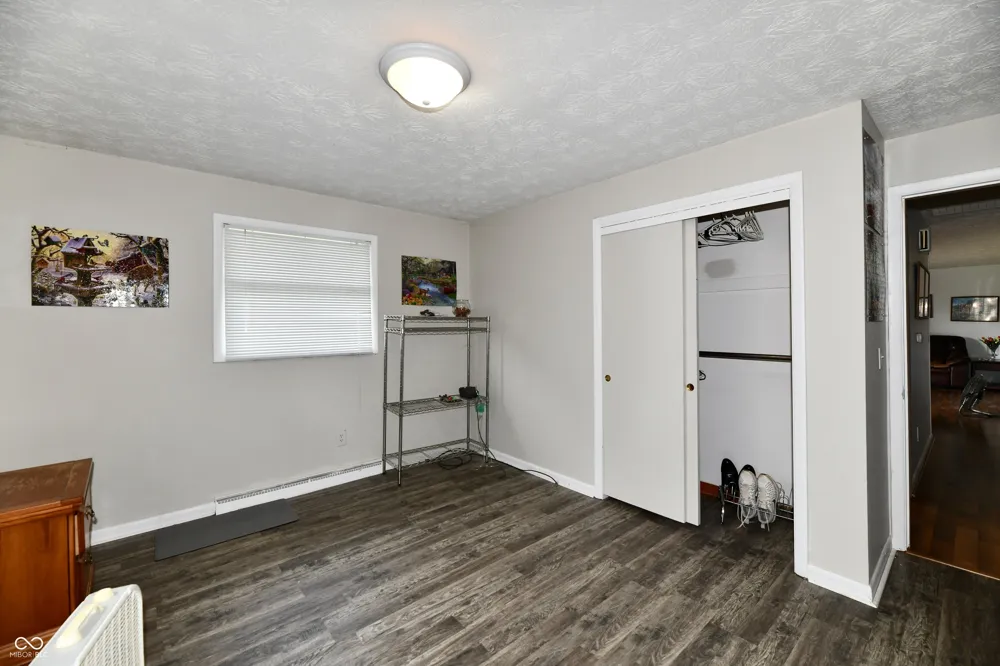 2051 Avon Avon, IN 46123
