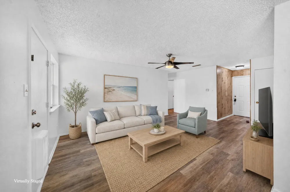 2461 Lisa Street Grand Prairie, TX 75051