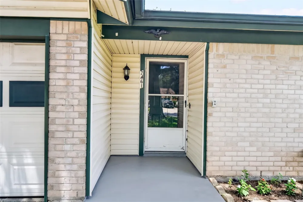 2461 Lisa Street Grand Prairie, TX 75051