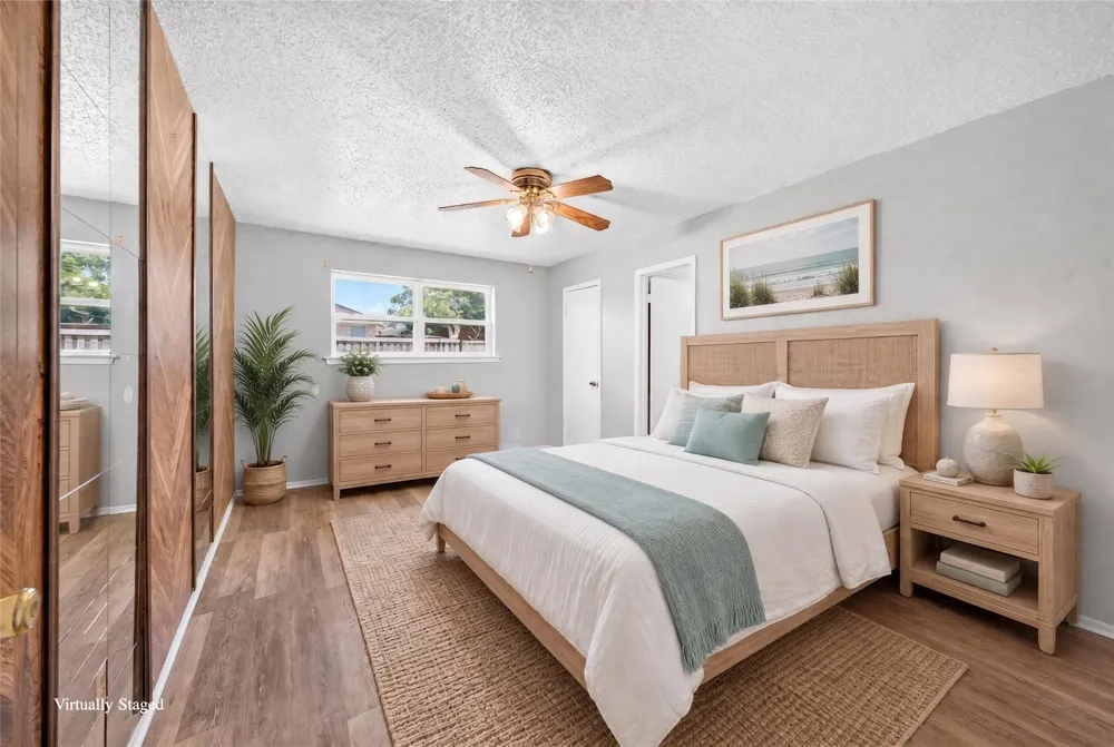 2461 Lisa Street Grand Prairie, TX 75051