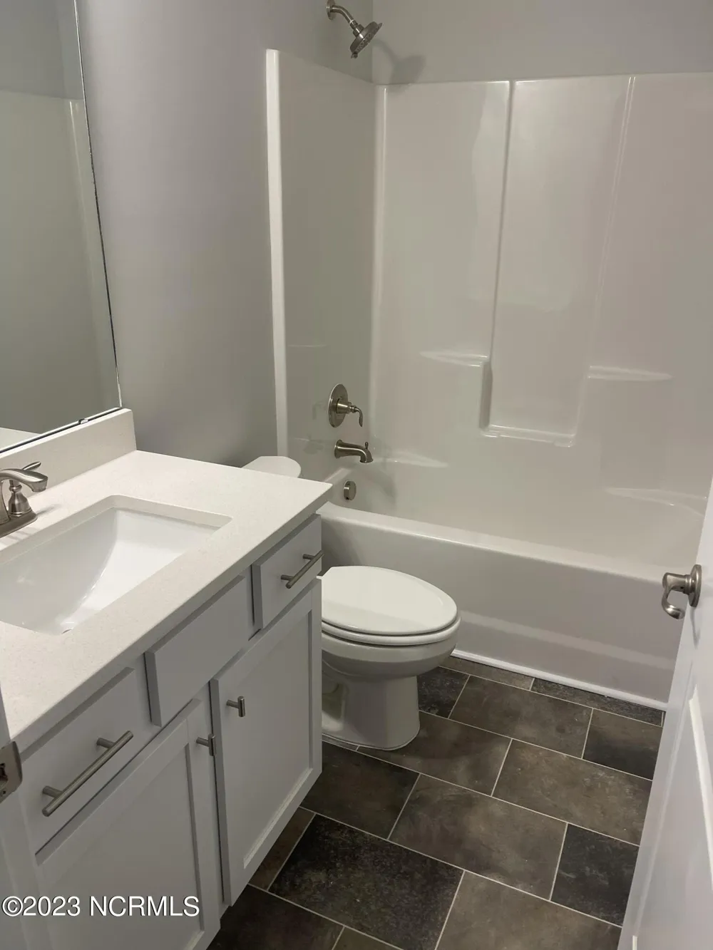 6117 Gondolier Drive New Bern, NC 28560