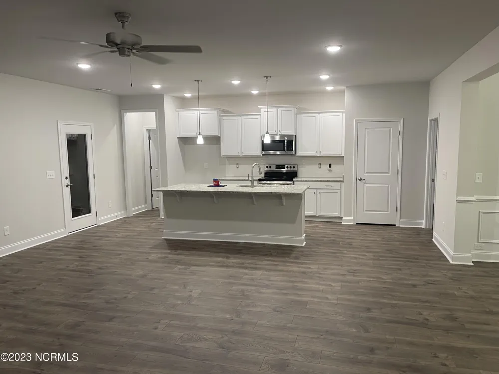 6117 Gondolier Drive New Bern, NC 28560
