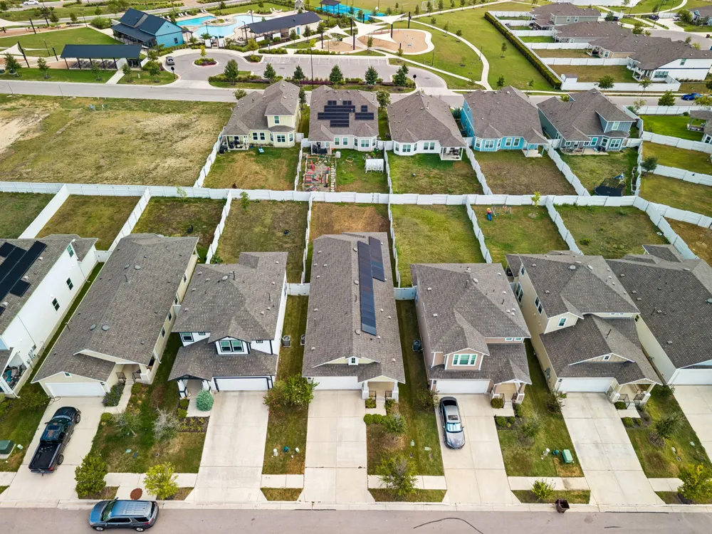 164 Appleberry Lane Elgin, TX 78621