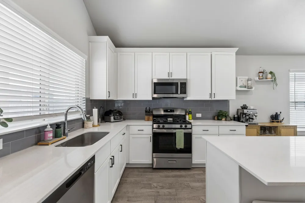 164 Appleberry Lane Elgin, TX 78621