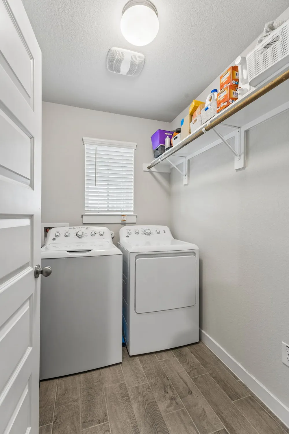 164 Appleberry Lane Elgin, TX 78621