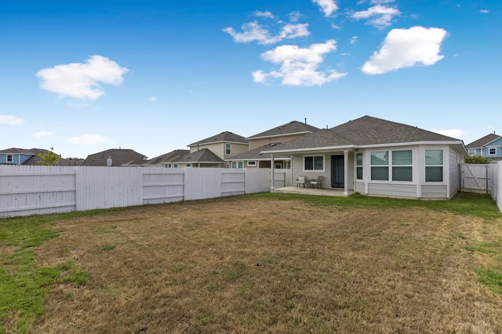 164 Appleberry Lane Elgin, TX 78621