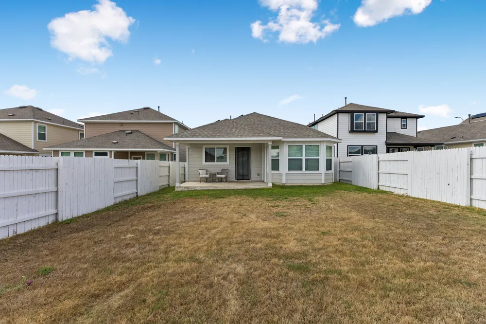 164 Appleberry Lane Elgin, TX 78621
