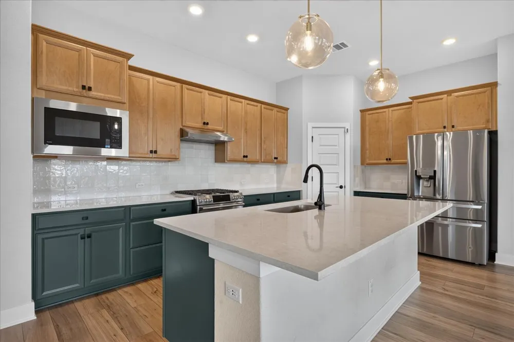 105 Lantana Cove Bastrop, TX 78602