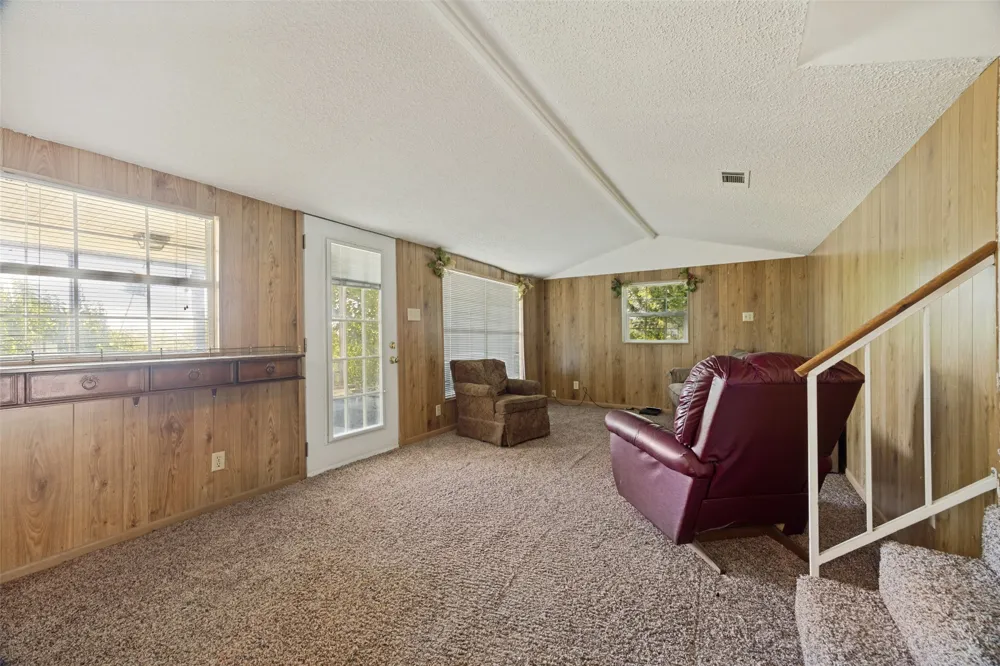 4449 County Road 895 Princeton, TX 75407
