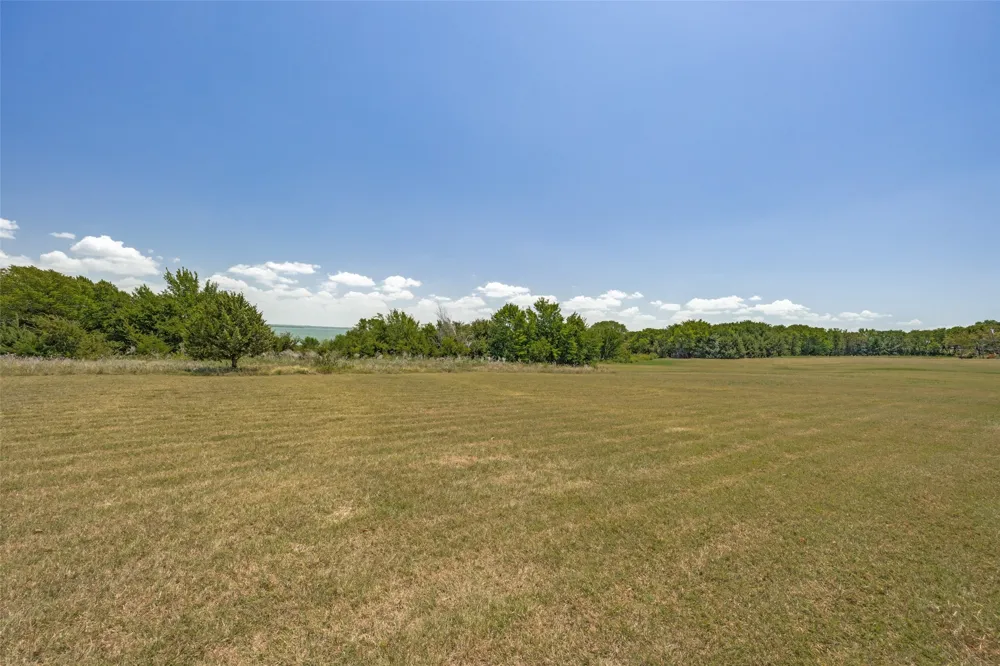 4449 County Road 895 Princeton, TX 75407