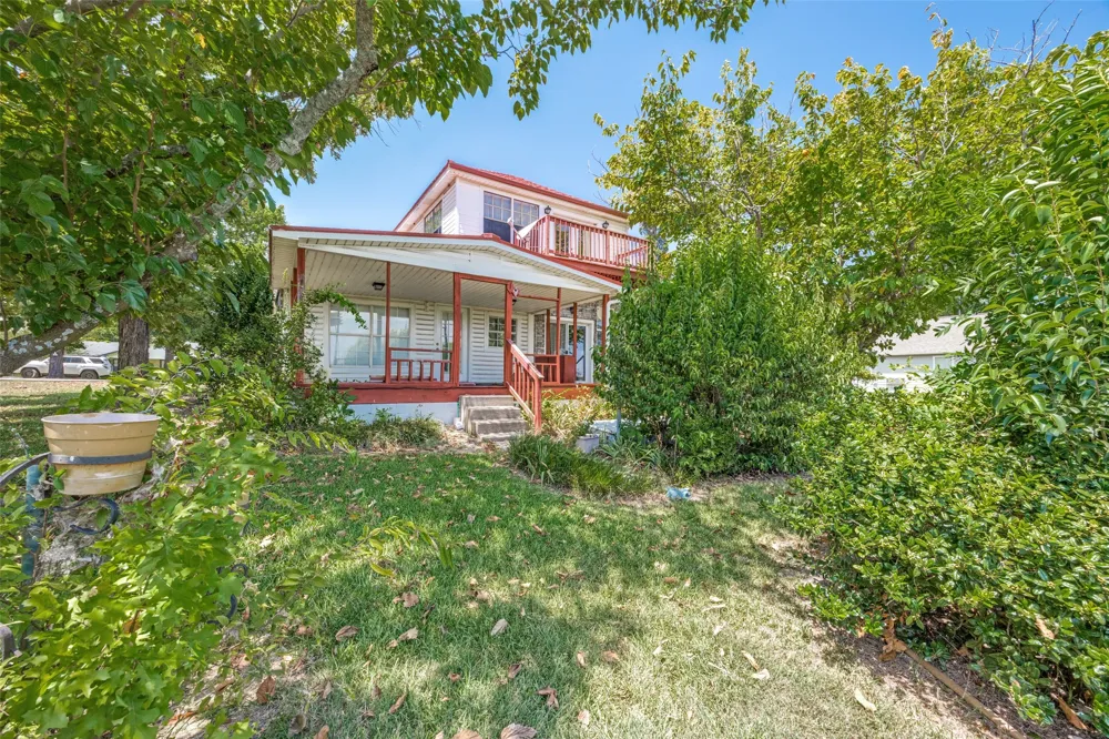 4449 County Road 895 Princeton, TX 75407