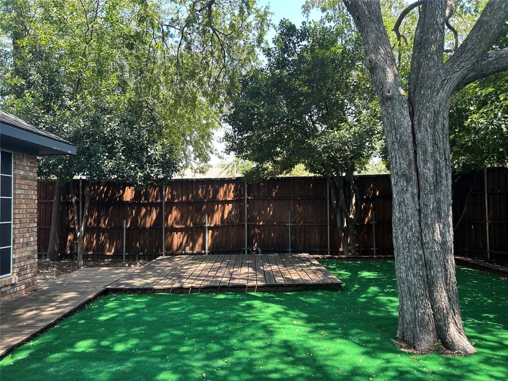 3824 Wagonwheel Court Plano, TX 75023
