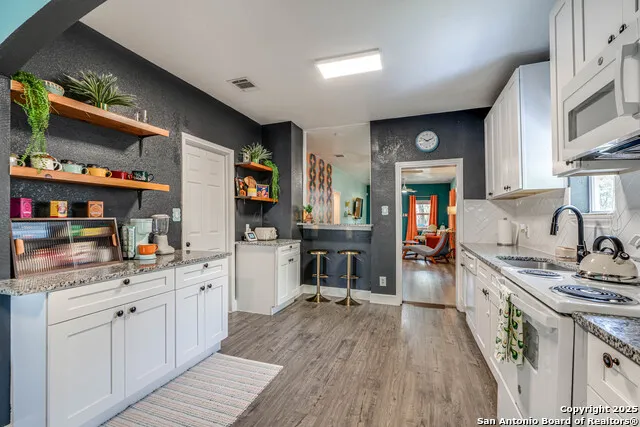 1505 W Craig Pl San Antonio, TX 78201