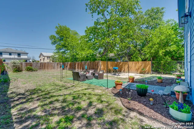1505 W Craig Pl San Antonio, TX 78201