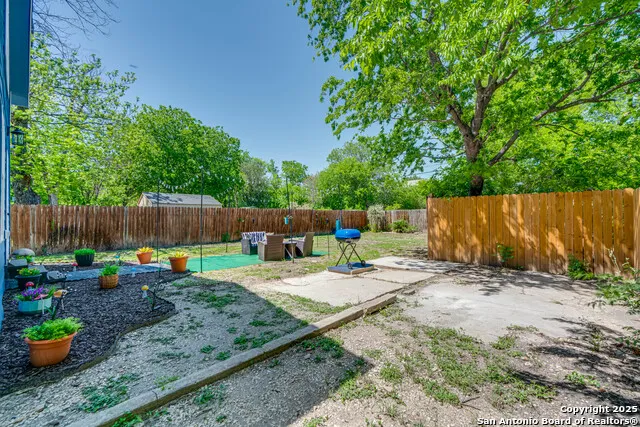 1505 W Craig Pl San Antonio, TX 78201