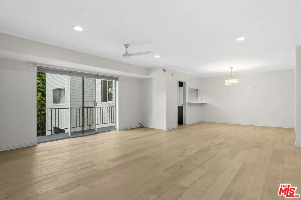 7309 Franklin Avenue Los Angeles, CA 90046