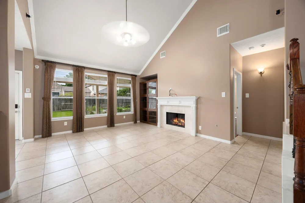 4526 Countrypines Drive Spring, TX 77388