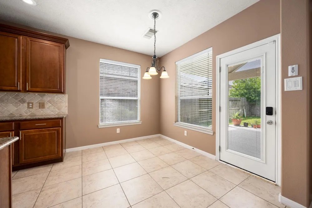 4526 Countrypines Drive Spring, TX 77388
