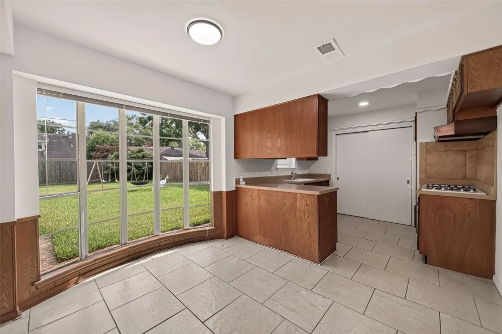 8807 Langdon Lane Houston, TX 77036