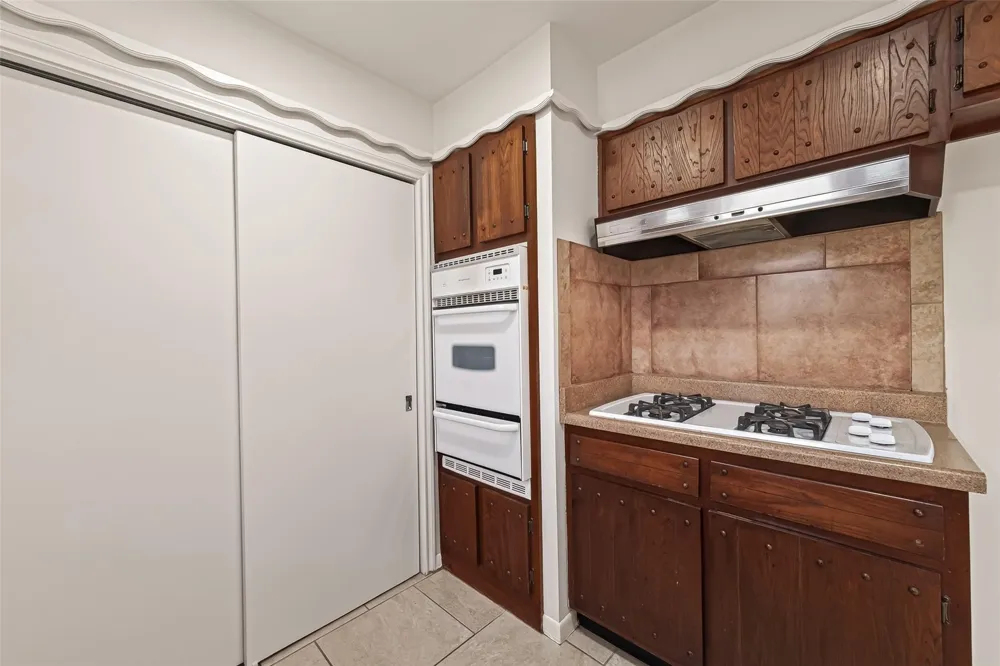 8807 Langdon Lane Houston, TX 77036