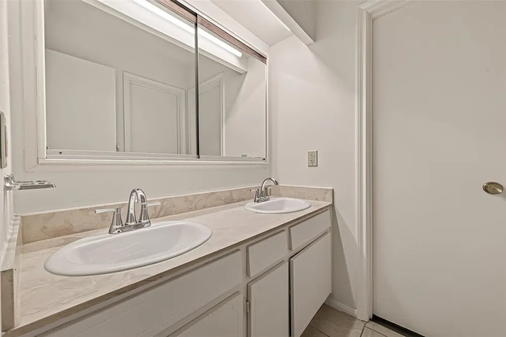 8807 Langdon Lane Houston, TX 77036