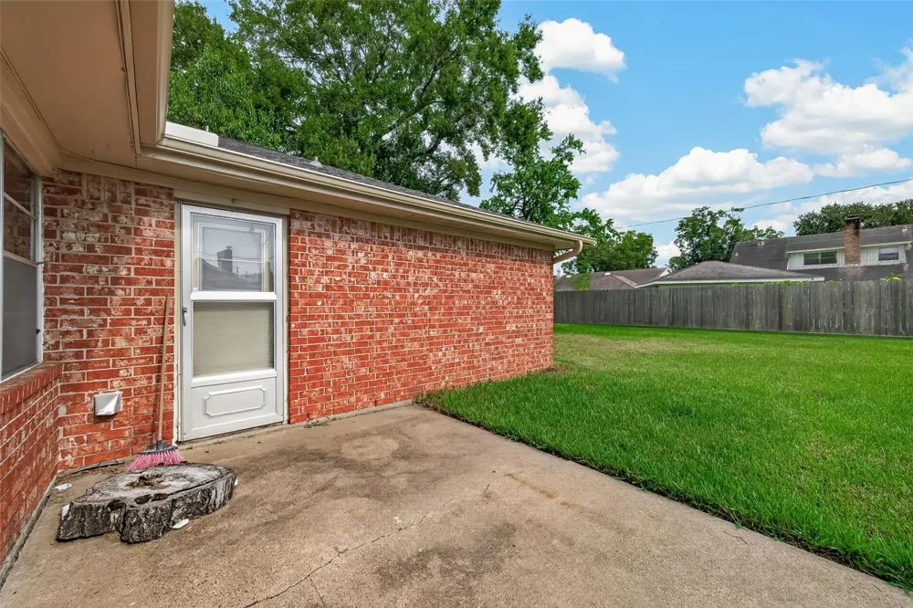 8807 Langdon Lane Houston, TX 77036