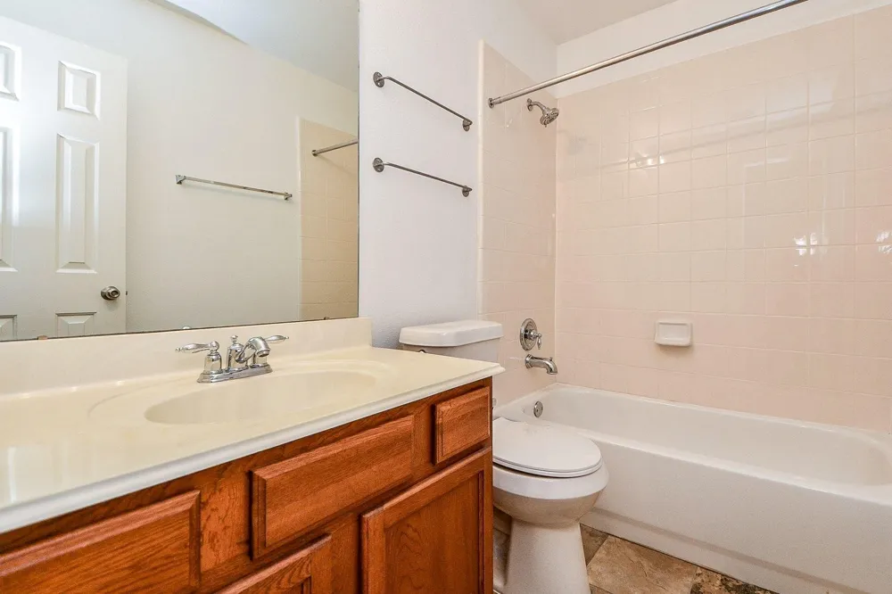 6011 Shadow Isle Lane Houston, TX 77084