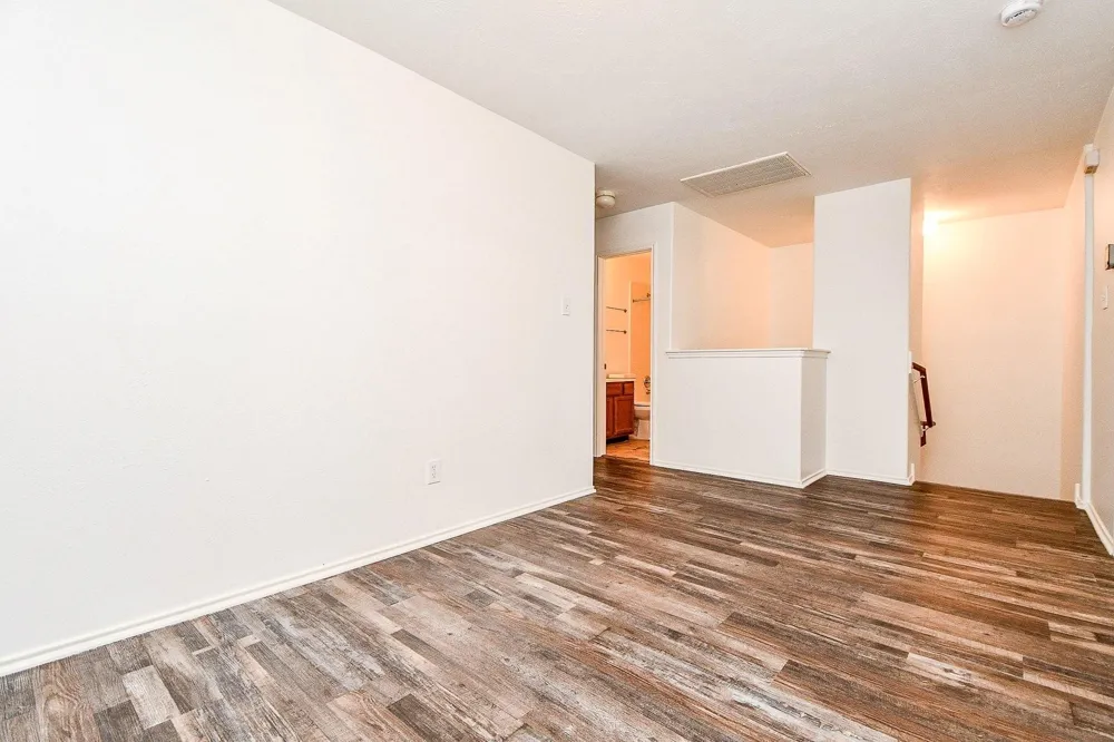 6011 Shadow Isle Lane Houston, TX 77084