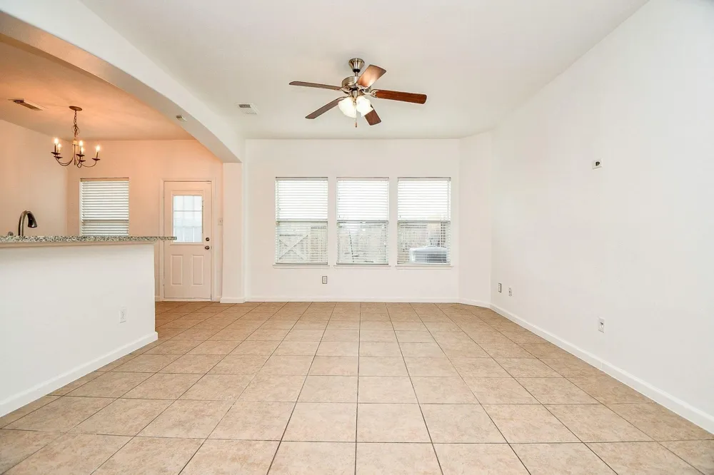 6011 Shadow Isle Lane Houston, TX 77084