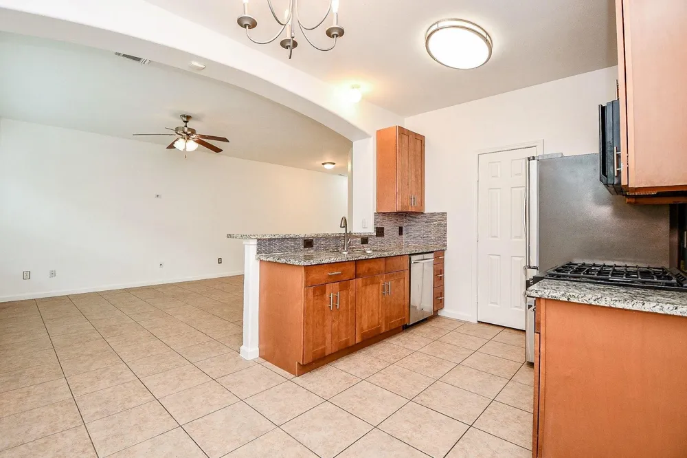 6011 Shadow Isle Lane Houston, TX 77084