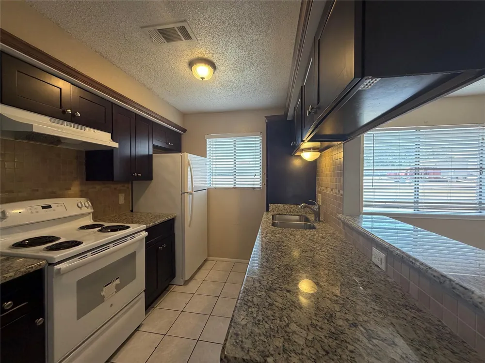 1410 Blalock Road #3 Houston, TX 77055