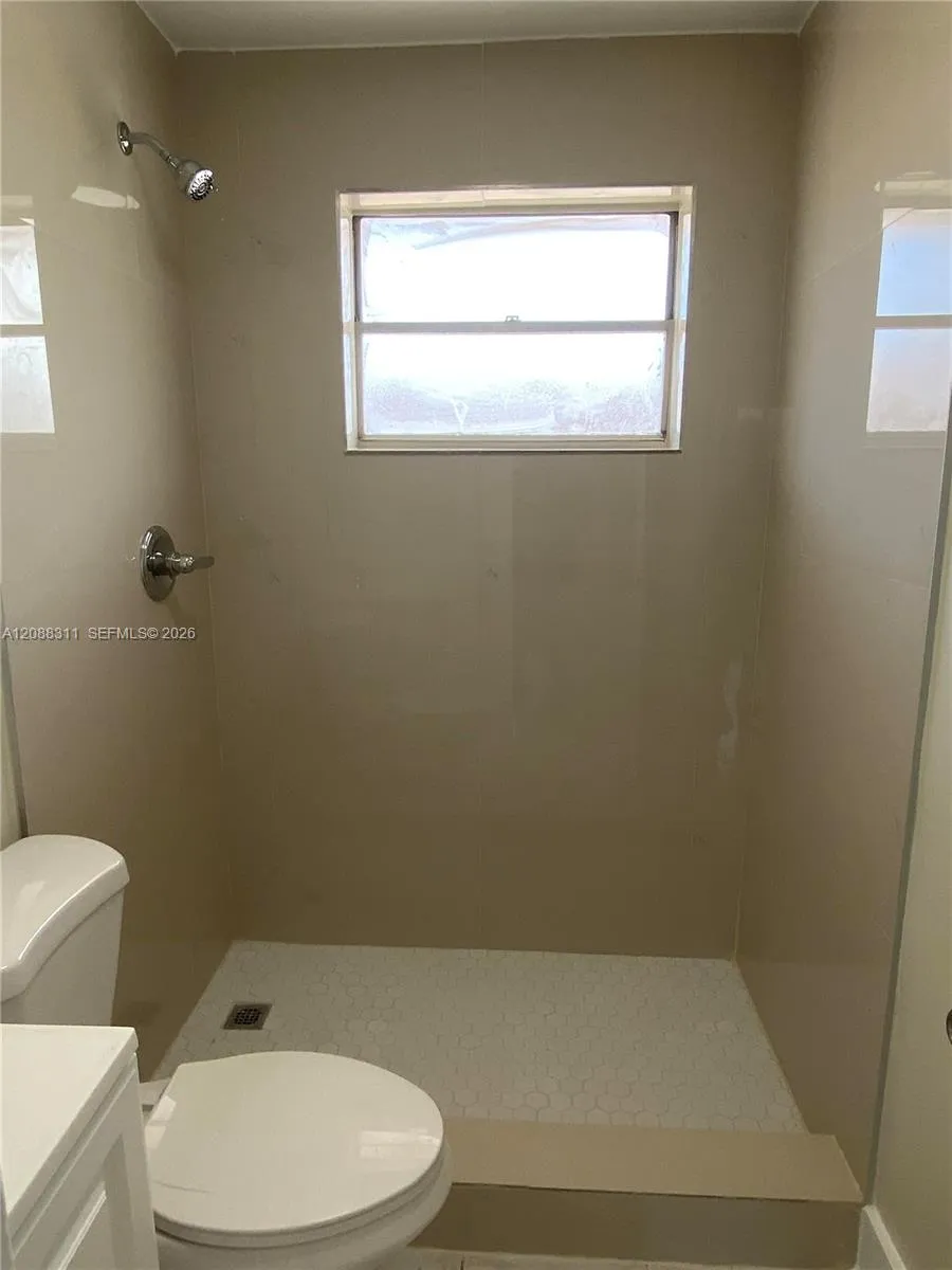 1836 NW 22nd Ct #6 Miami, FL 33125
