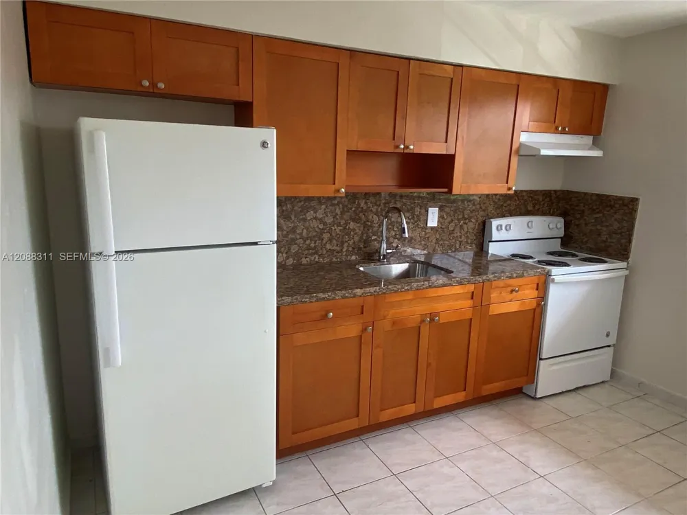 1836 NW 22nd Ct #6 Miami, FL 33125